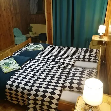 Jamaican By Snezka Bed & Breakfast